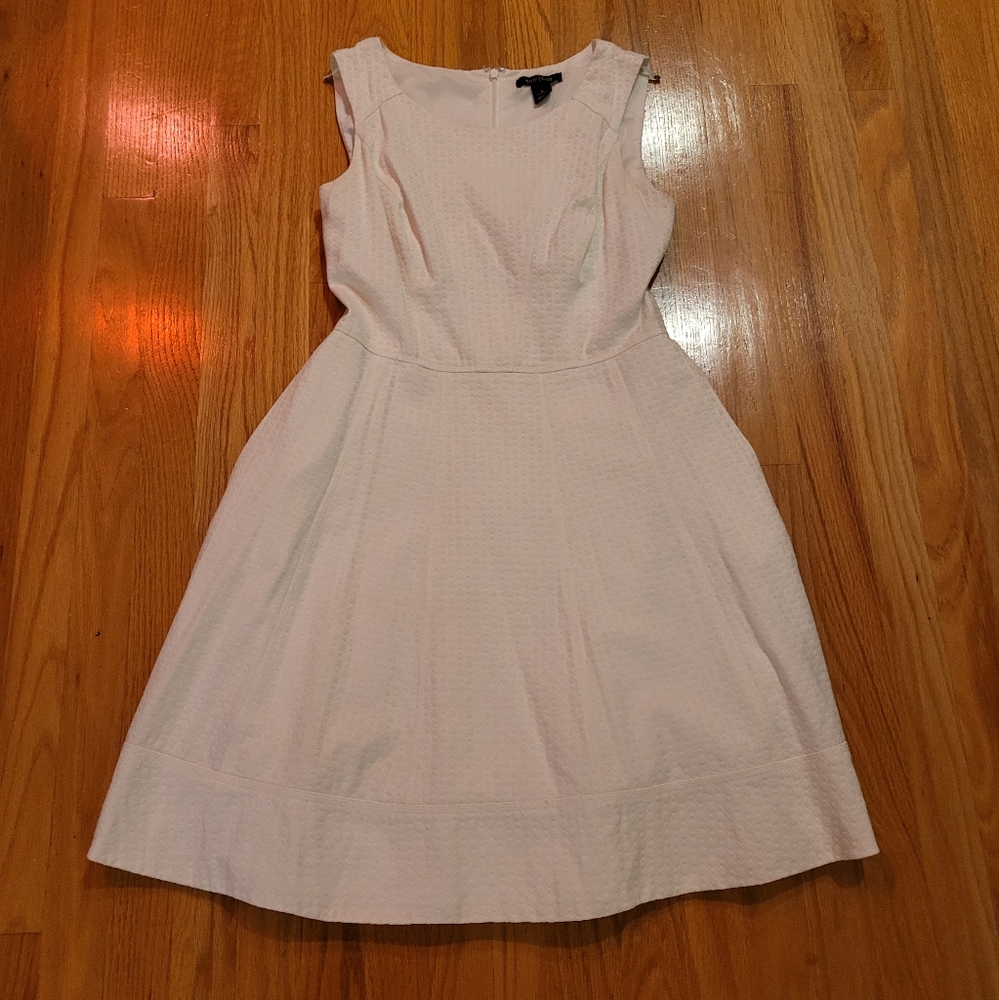 White House Black Market white textured fit and flare dress size 6